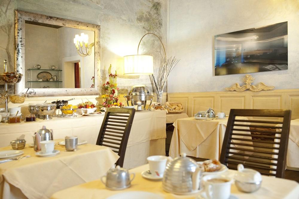 Hotel Palazzo Dal Borgo Firenze Restaurant bilde
